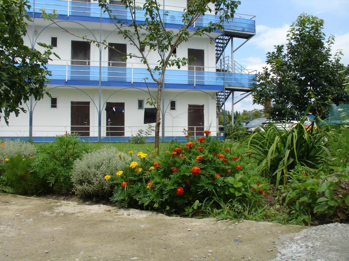 Iceberg Hotel Pizunda Ngoại thất bức ảnh