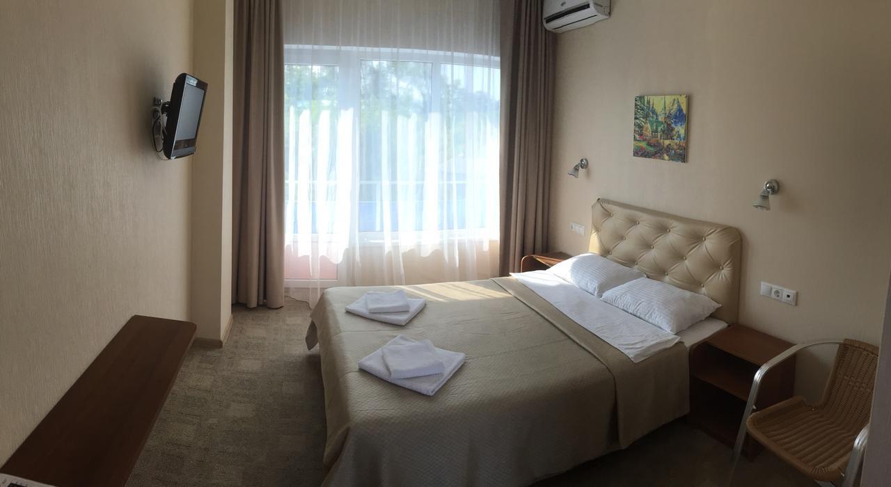 Iceberg Hotel Pizunda Ngoại thất bức ảnh